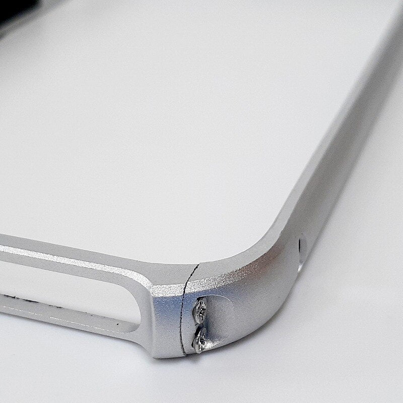 アルミバンパー ブラック/シルバー スマホケース スマホ保護 iPhone X / XS 対応