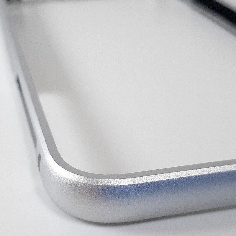 アルミバンパー ブラック/シルバー スマホケース スマホ保護 iPhone X / XS 対応