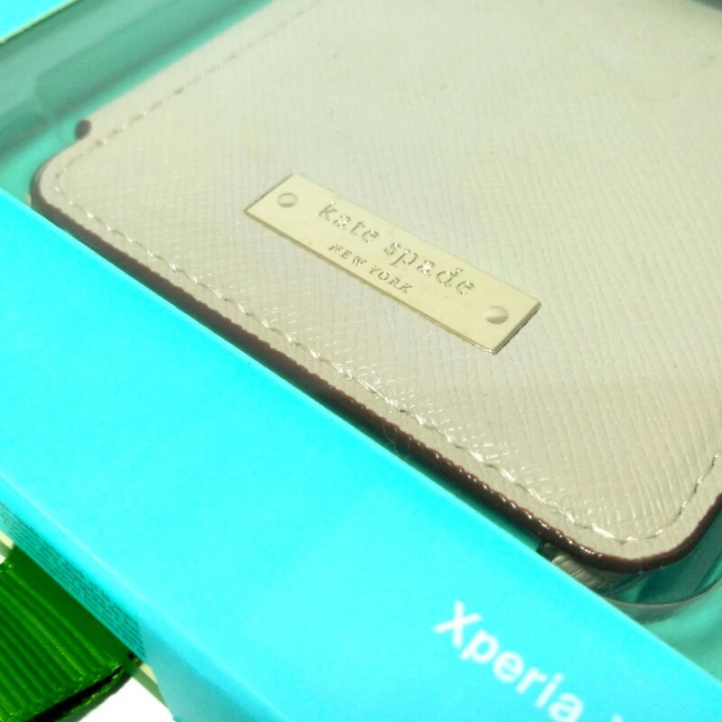 コラボ スマホケース ブックタイプ 手帳型 Xperia XZ2 対応 グレージュ／ブラック
